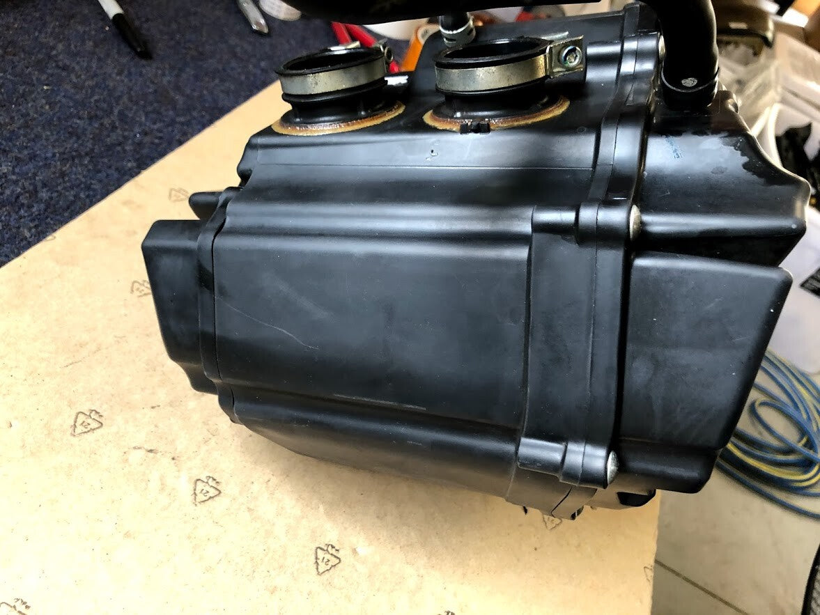 Air Box Yamaha R3 15-18 2016 1WD-E4411-00-00