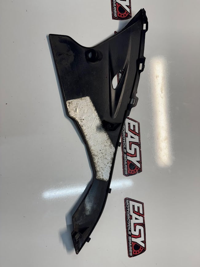Suzuki GSXR 1000 2016 LH lower Side Cowl Fairing OEM Genuine 94481-47H00