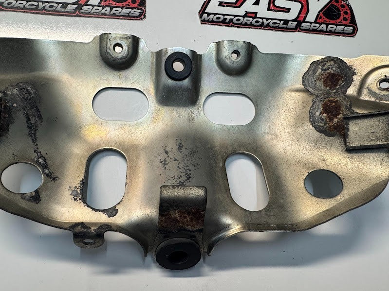 Suzuki GSXR 1000 2007-2008 Fuel Tank Front Bracket OEM Genuine 44520-21H00