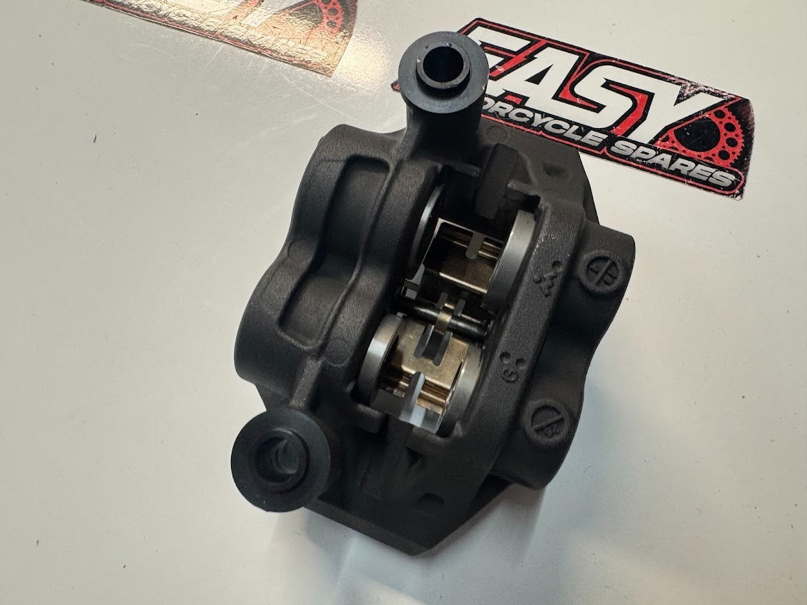 Yamaha YZF R1 2015-2019 Front Brake Calipers OEM Genuine 2CR-2580U-00