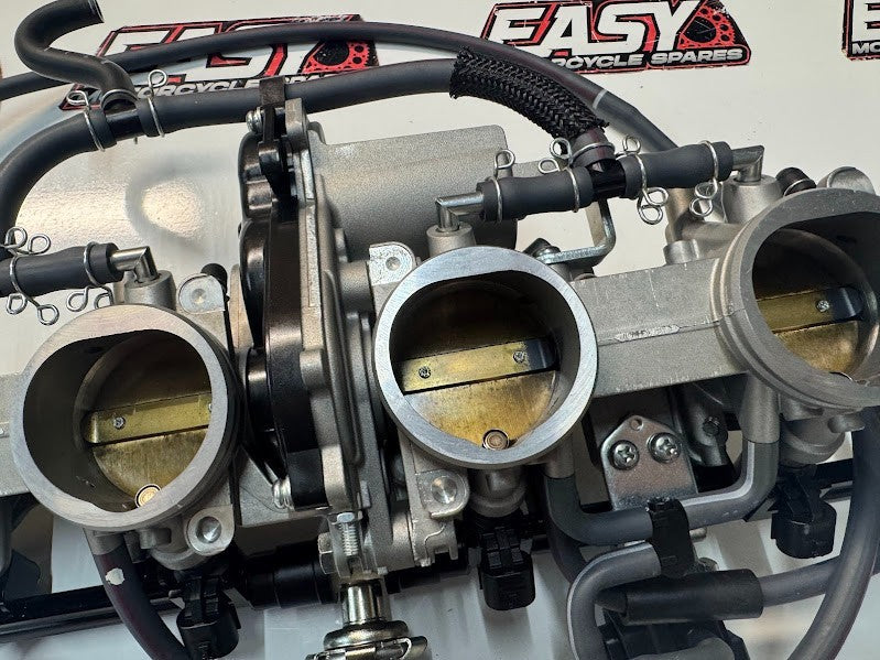 Yamaha YZF R1 2022-2025 Throttle Bodies TPS Injectors OEM Genuine B3L-13750-02