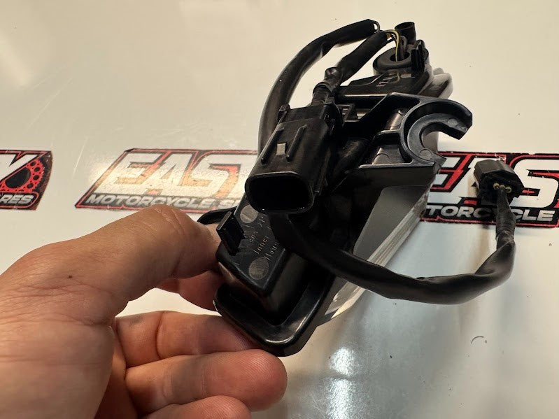 Yamaha YZF R1 2020-2025 LH Pilot Light OEM Genuine B3L-84302-00