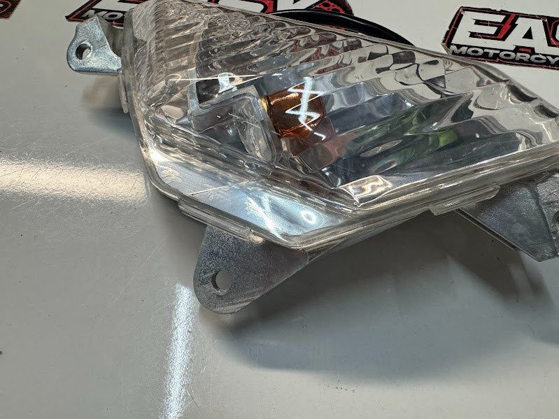 Kawasaki Ninja 650 2012-2019 LH Front Blinker Indicator OEM Genuine 23040-0137