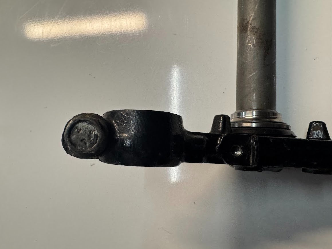 Yamaha YZF R15 2011-2018 Lower Triple Tree OEM Genuine 20P-F3340-00