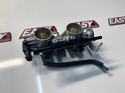 Throttle Bodies Complete Injectors TPS Yamaha YZF R7 2022-2024 OEM 1WS-13750-31