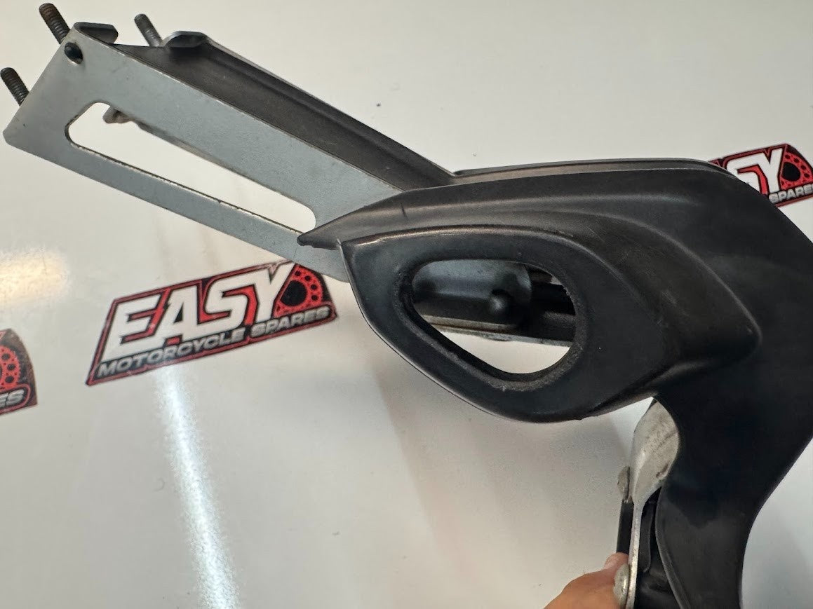 Yamaha YZF R15 2013-2018 Rear Mudguard Plate Holder OEM Genuine 1CK-F1629-00