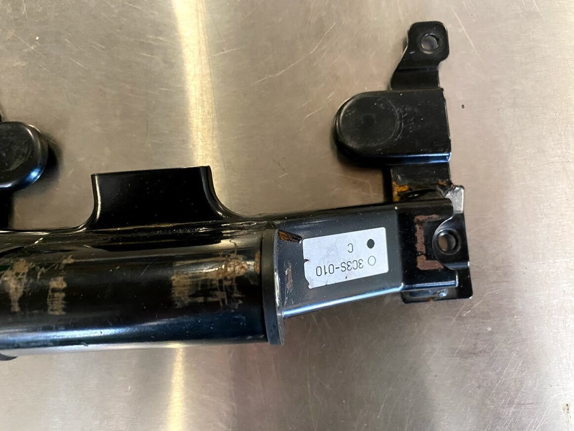 Tank Bracket Yamaha FZ1 2008 