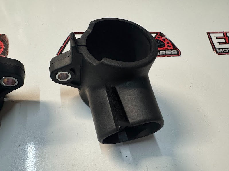 Kawasaki Vulcan S 650 2015-2025 Front Indicator Brackets OEM Genuine 23051-0042