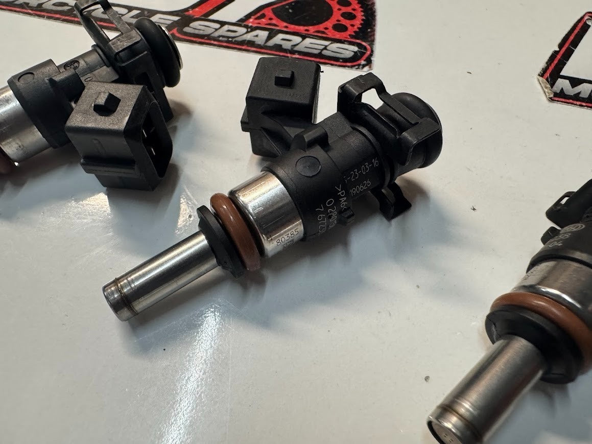 BMW S1000RR 2016 Secondary Fuel Injectors x4 OEM Genuine K46 13617672335
