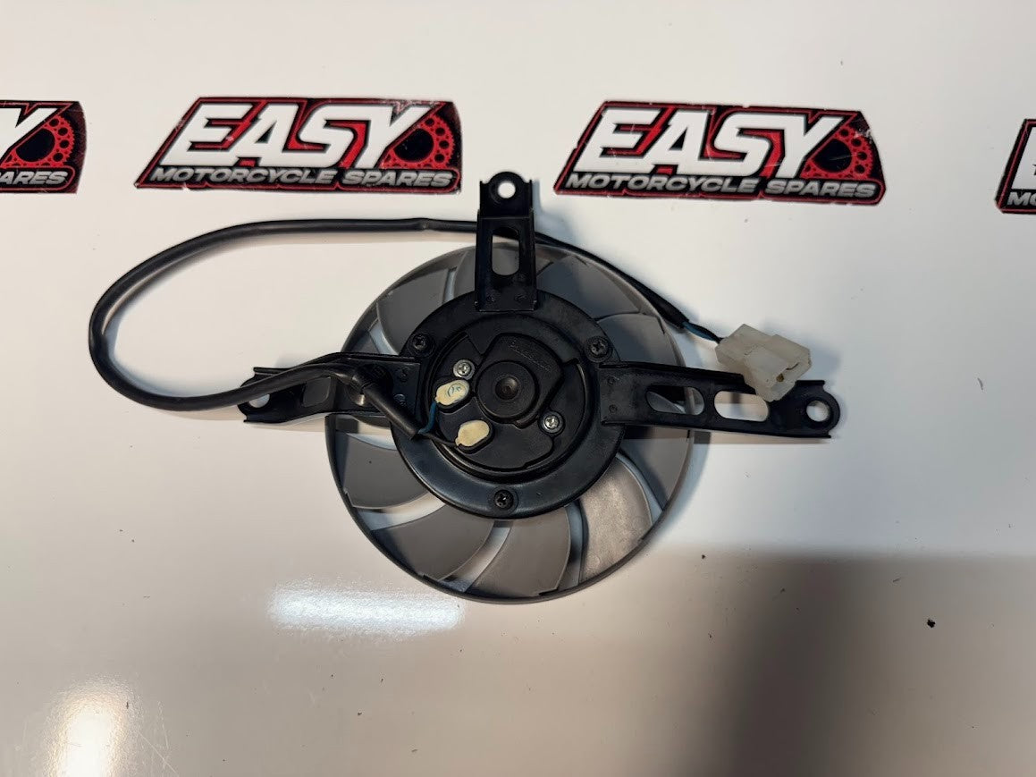 Yamaha YZF R1 2015-2025 RH Radiator Thermo Fan OEM Genuine 2CR-12405-10