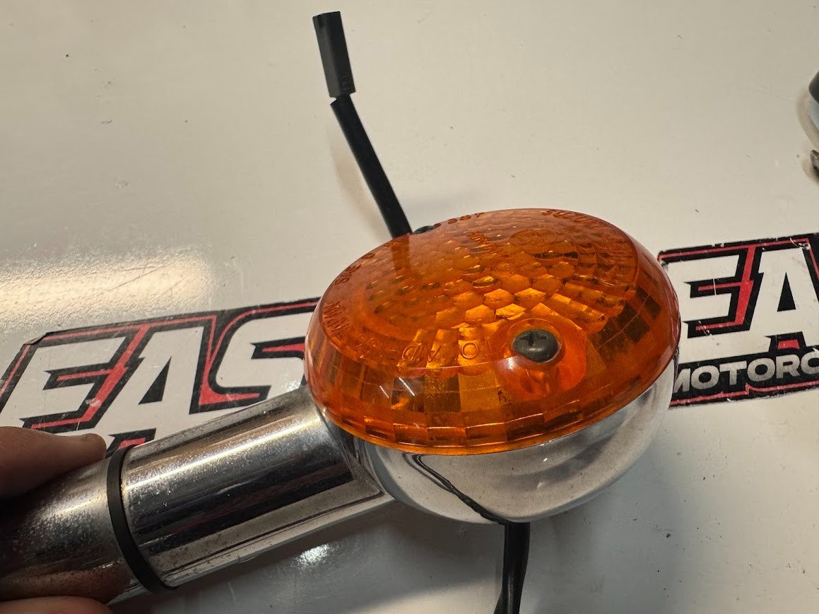 Suzuki VL 1500 Intruder 2002-2003 Front Blinkers Indicators OEM 35601-10F50