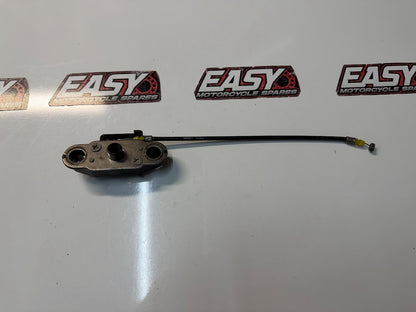 Seat Latch Bracket Suzuki GSXR 1000 2007-2008 OEM 45220-47H00