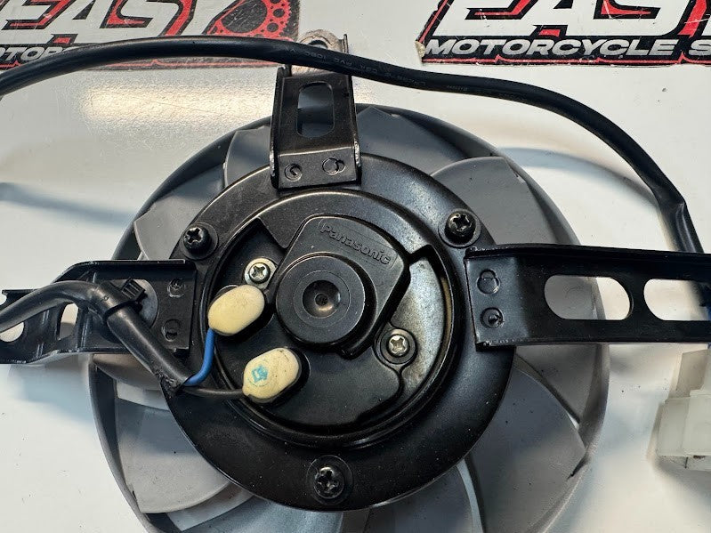 Yamaha YZF R1 2015-2025 RH Radiator Thermo Fan OEM Genuine 2CR-12405-10