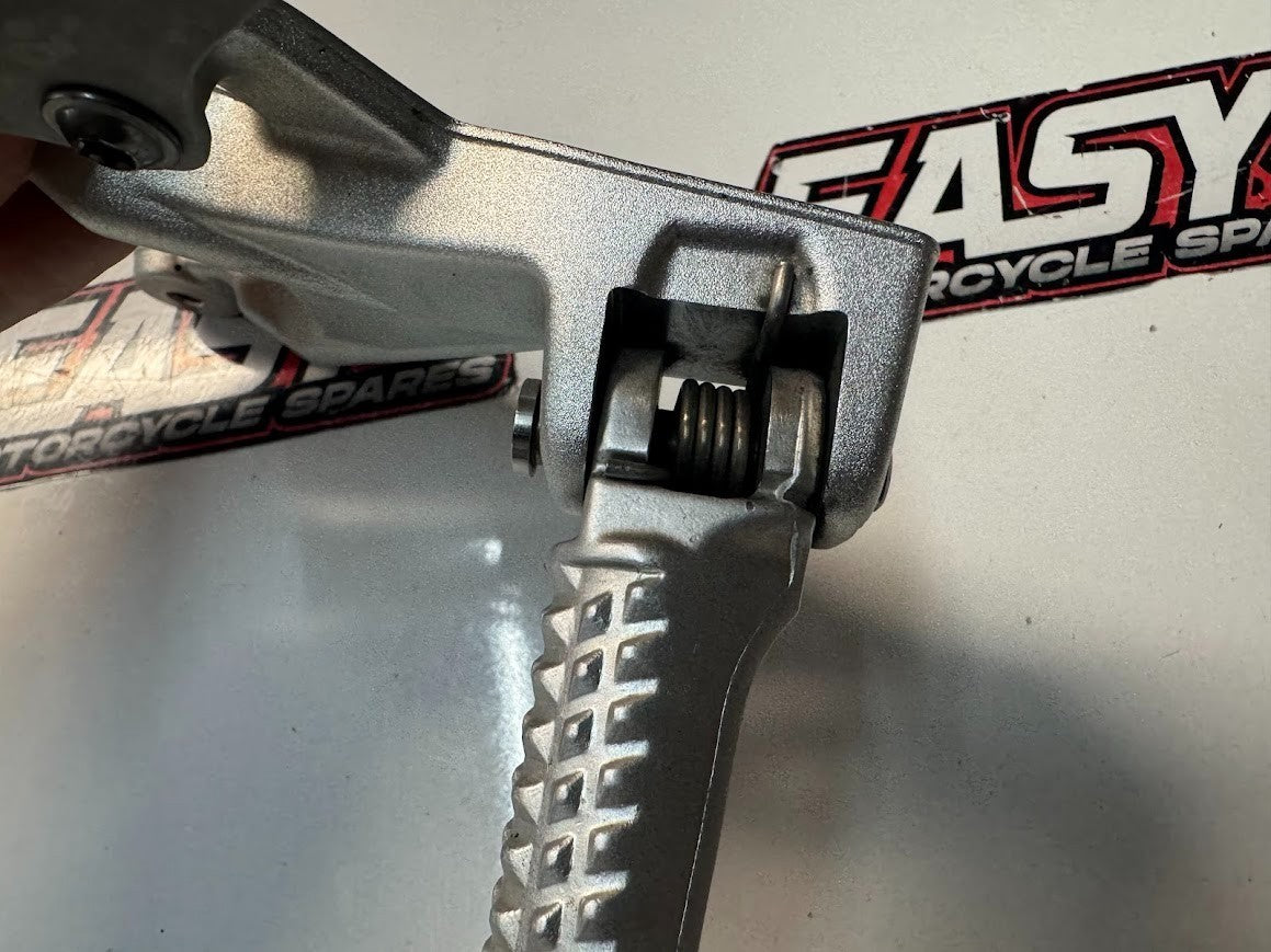 BMW S1000RR 2016 LH Foot Peg Bracket Rear Set OEM Genuine K46 46717728307