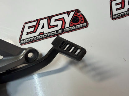 RH Footrest Bracket Assembly Honda CB 300F 14-18 2017 50600-KYJ-900