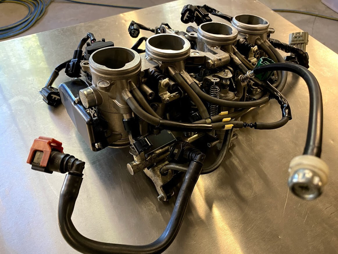 Throttle Bodies Yamaha FZ1 06-15 2008 2D1-13750-20-00