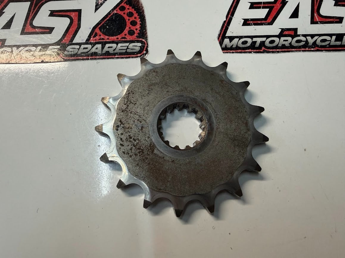 Front Sprocket 17T Suzuki GSXR 1000 2001-2008 28400-17