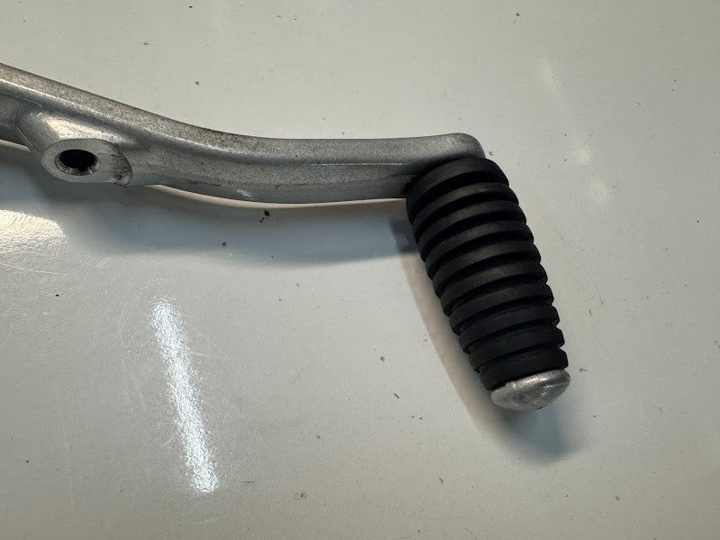 Yamaha YZF R1 2018-2025 Gear Shift Pedal Assembly OEM Genuine BX4-18110-00