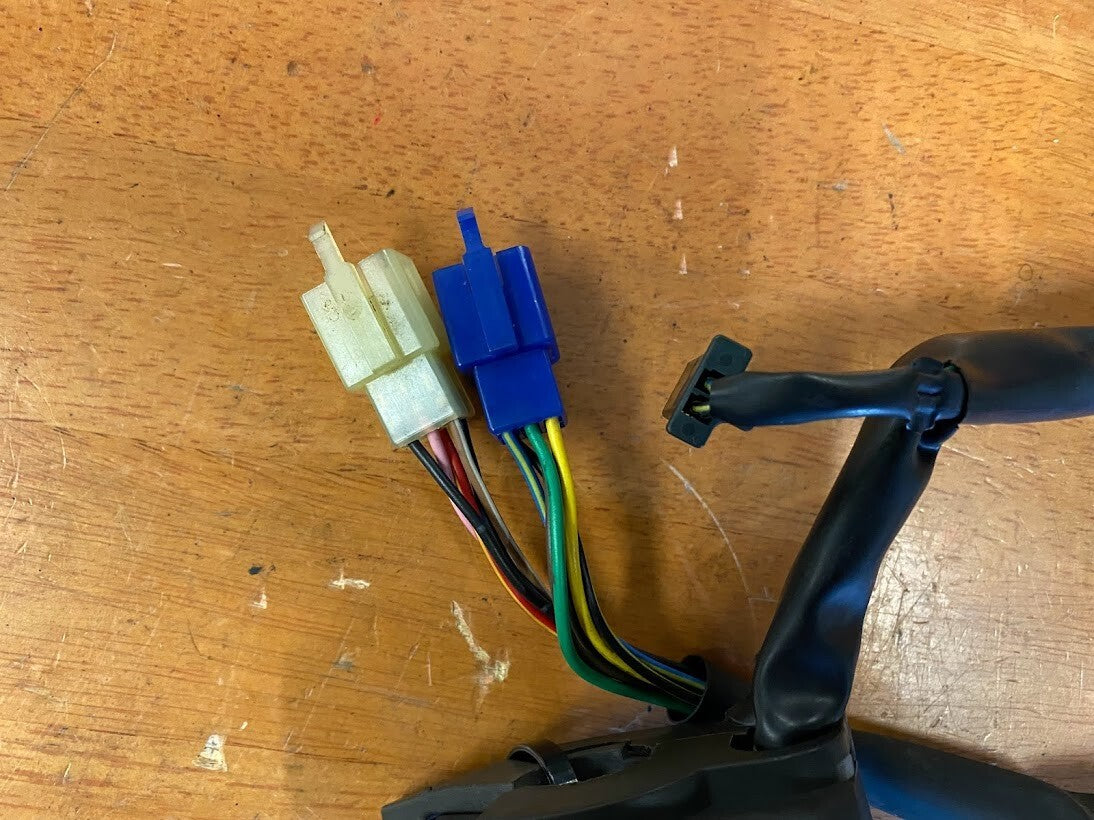 LH Switch Block Yamaha FZS 600 1998