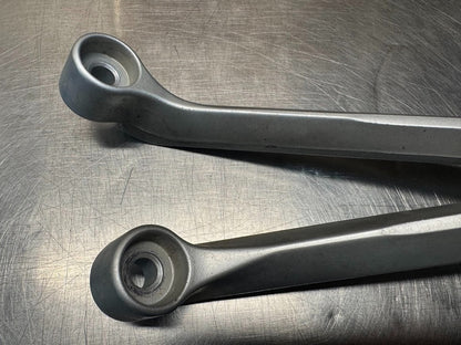 Suzuki GSXR 1000 2005-2006 RH Pillion Peg Bracket OEM Genuine 43600-41G00