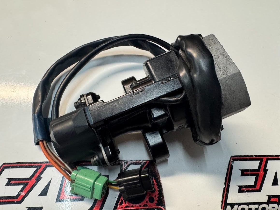 Suzuki GSXR 1000 2012-2016 ECU Ignition Lockset x2 Keys OEM Genuine 37000-17847