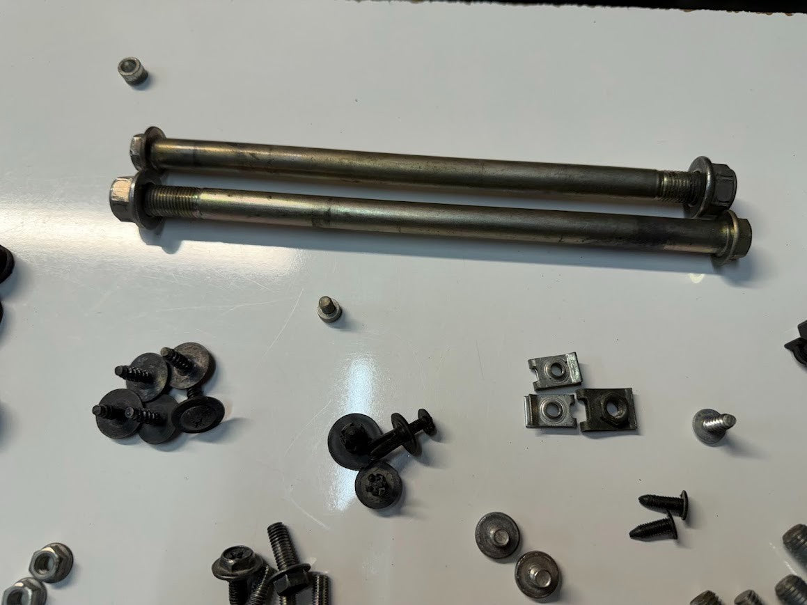 Misc Nuts Bolts Hardware Fasteners Suzuki GSXR 1000 2013 OEM