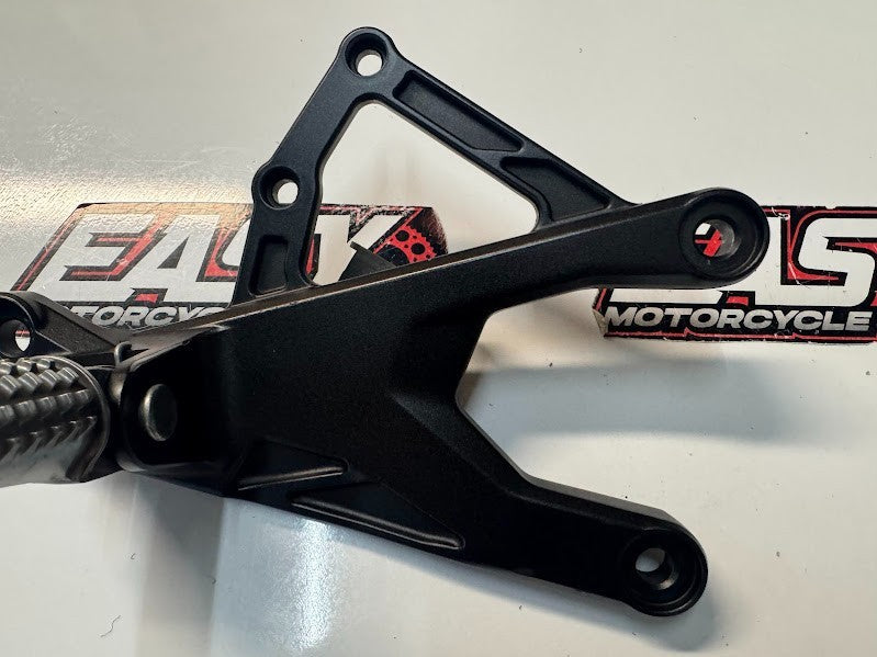 Yamaha YZF R1 2015-2025 RH Rider Foot Peg Bracket OEM Genuine 2CR-27443-00