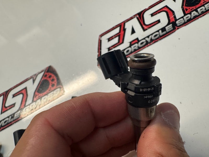 Yamaha YZF R1 2020-2021 Primary Fuel Injectors x4 OEM Genuine B3L-13761-00