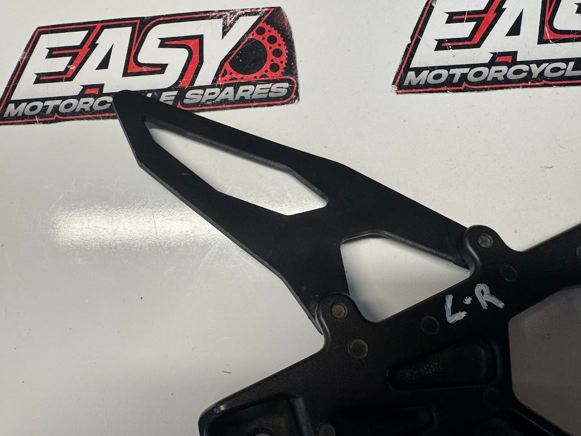 Yamaha YZF R1 2015-2025 LH Riders Peg Bracket Rear Set OEM Genuine 2CR-27442-00