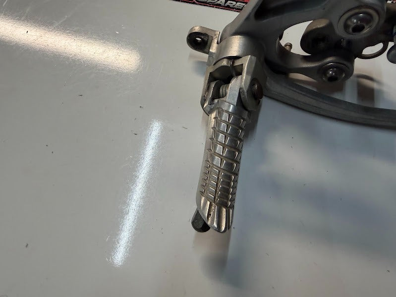 RH Rear Set Peg Bracket Assy Suzuki GSXR 1000 2009-2014 OEM 43511-47H00