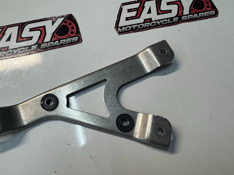 Suzuki GSXR 1000 2009-2016 Regulator Bracket Mount OEM Genuine 32831-47H10