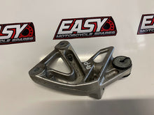 RH Pillion Peg Bracket Suzuki GSX 750F 98-08 2004 43811-08F10