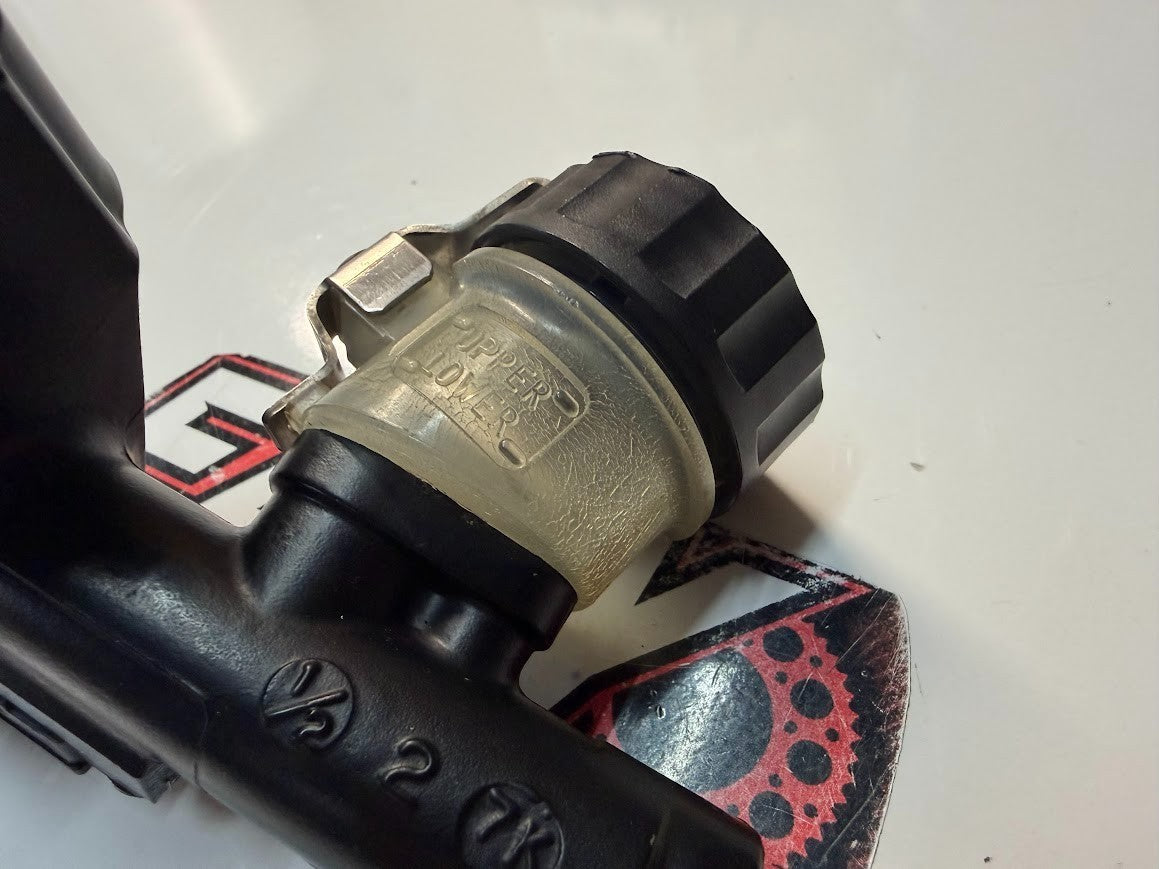 Clutch Master Cylinder Suzuki GSXR 1000 2007-2008 OEM 59800-21H00