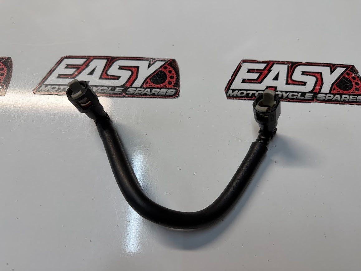 Fuel Pipe Hose Line Suzuki GSXR 1000 2005-2006 OEM 15810-41G00