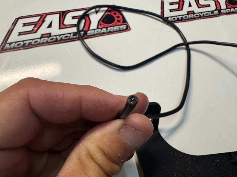 Suzuki GSXR 1000 2007-2008 Number Plate Bracket OEM Genuine