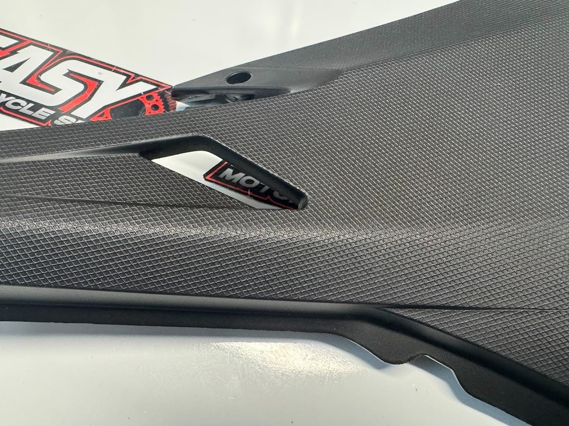 Aprilia RS4 125 4T 2011-2016 LH Side Cover Fairing Cowl OEM Genuine 897692