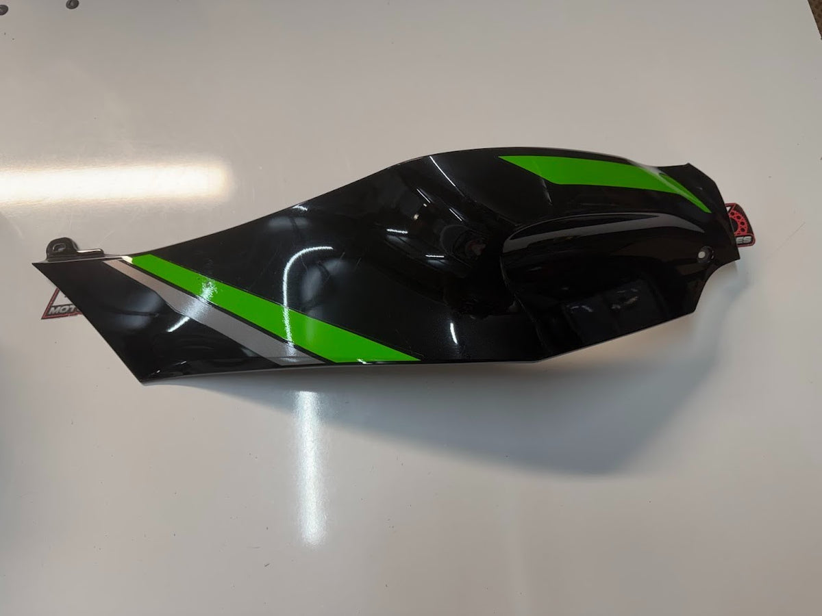 RH Tank Cover Fairing Kawasaki Ninja ZX-10R 2024 OEM 14093-0681