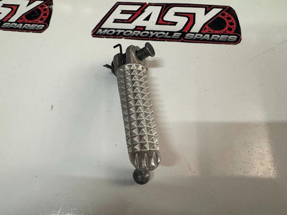 Yamaha YZF R1 2007-2011 RH Foot Peg OEM Genuine 5JJ-27461-00