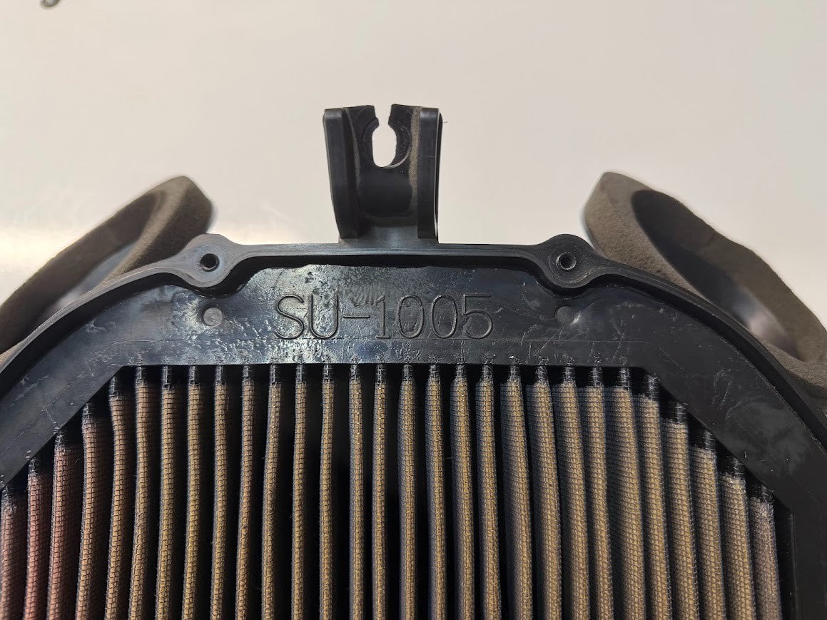 Airbox Complete w/K&N Filter Suzuki GSXR 1000 2007-2008 OEM 13700-21H00