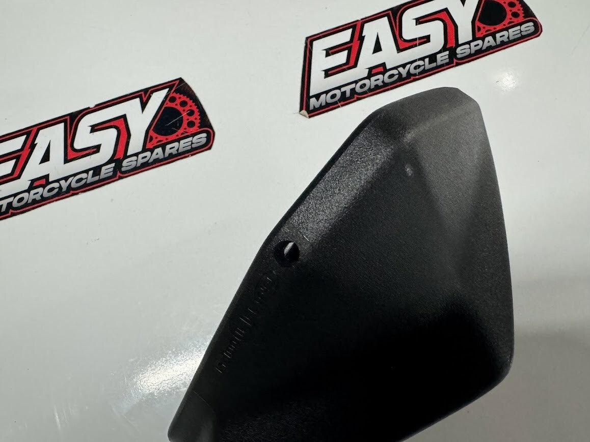 RH Mirror Kawasaki Z900 17-24 2018 56001-0300