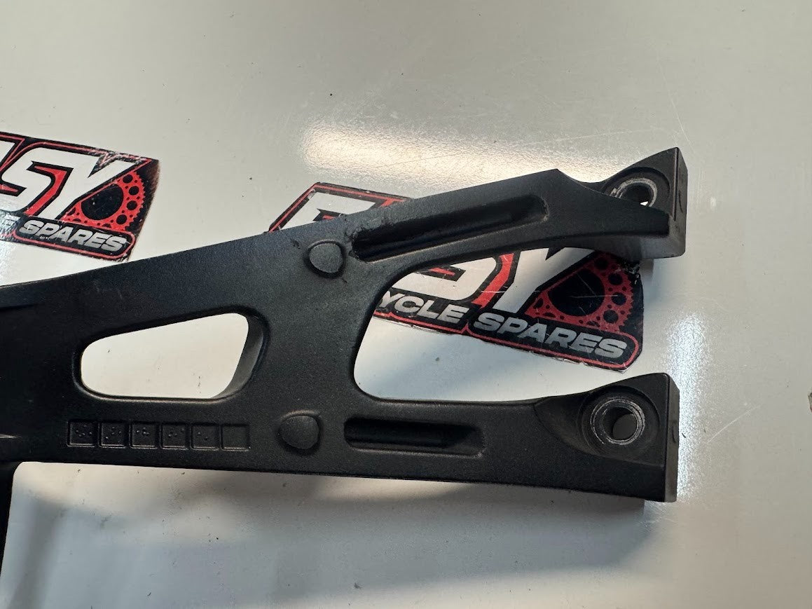 Suzuki GSXR 1000 2009-2016 RH Pillion Peg & Bracket OEM Genuine 43600-47H40