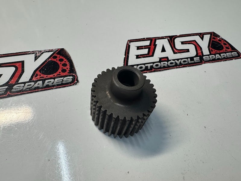 Suzuki VL 1500 Intruder 1998-2009 Starter Idle Gear 1 OEM Genuine 12611-10F00