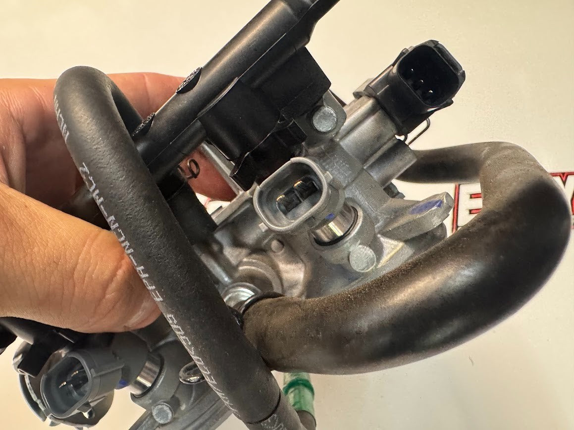 Kawasaki Ninja 500 2024-2025 Throttle Bodies TPS Injectors MAP OEM 16163-1267