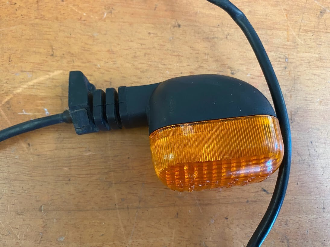 Right Rear Blinker Yamaha FZ6-S 04-09 2006 5VX-83340-10-00