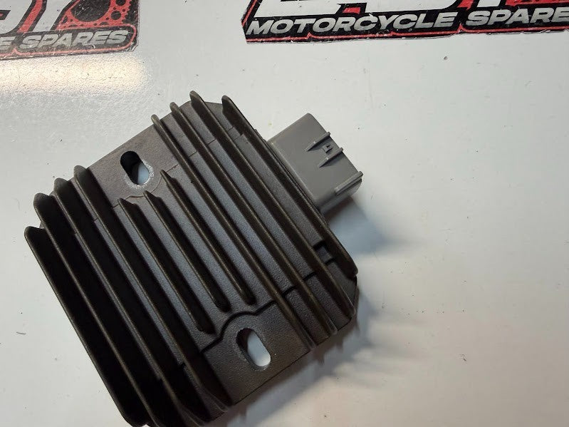 Regulator Rectifier Voltage Kawasaki Ninja 300 2013-2017 OEM 21066-0732