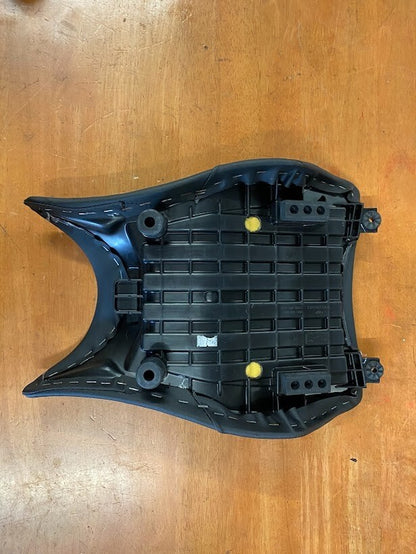Riders Seat Honda CB 300F 14-18 2017 77100-K33-D00ZA