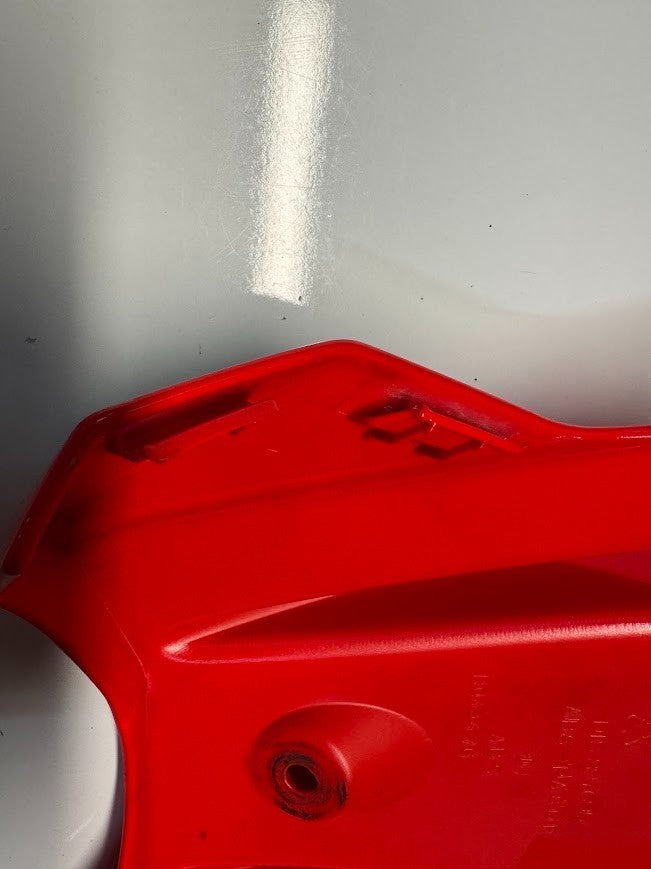 Aprilia RS4 125 4T 2011-2016 Front Fuel Tank Cover OEM Genuine 897695