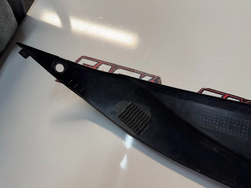 LH Frame Side Cover Suzuki GSXR 1000 2012-2016 OEM 47511-47H00