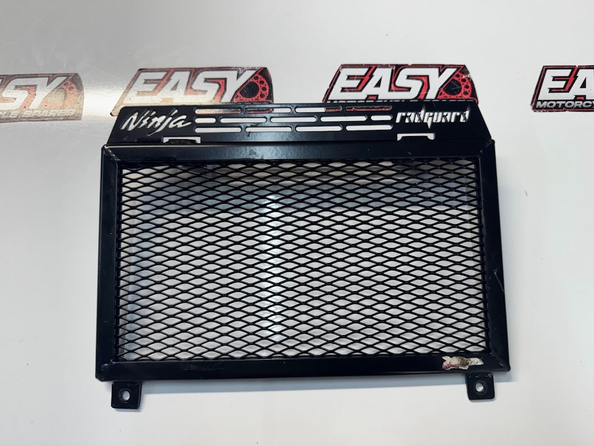 Kawasaki Ninja 500 2024-2025 Radiator Guard 16064-BLK