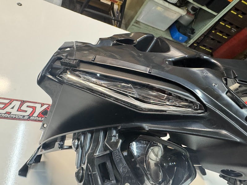 Yamaha YZF R1 2020-2025 Headlight Assembly OEM Genuine B3L-84300-00